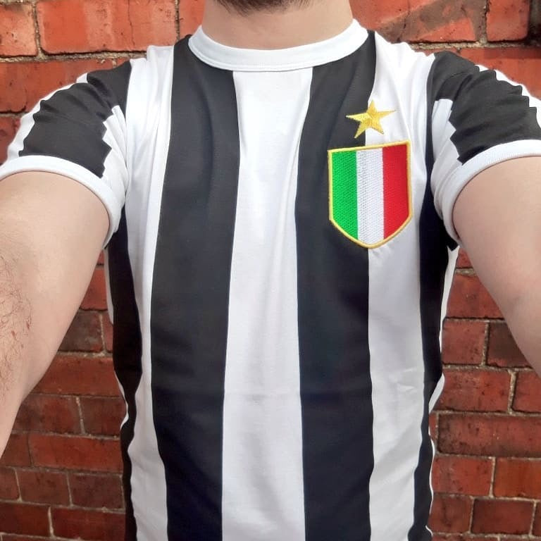 Juventus Retro Football T Shirt 1972 - 1976 - Old School Football